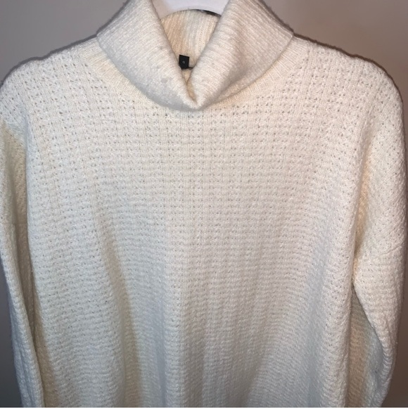Theory Wool Sweater turtleneck - Picture 6 of 6